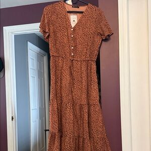 Tiered V-Neck Short Sleeve Dress in Rust Animal Print